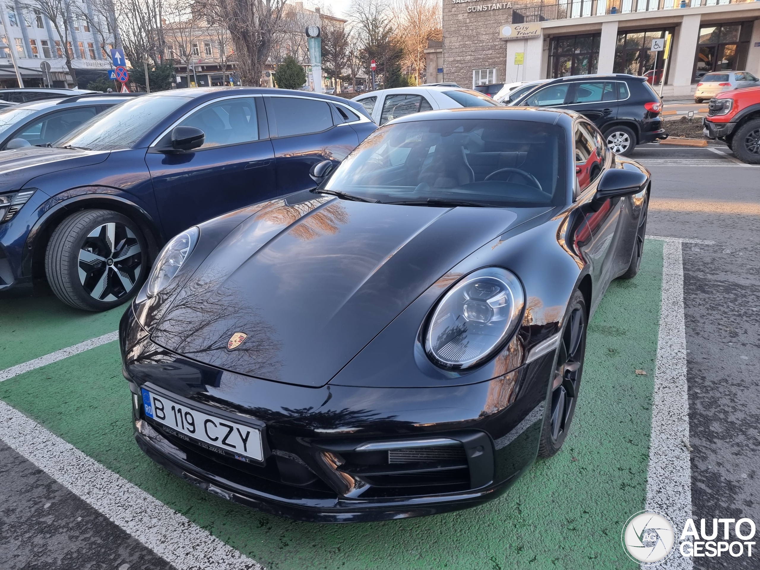 Porsche 992 Carrera 4S