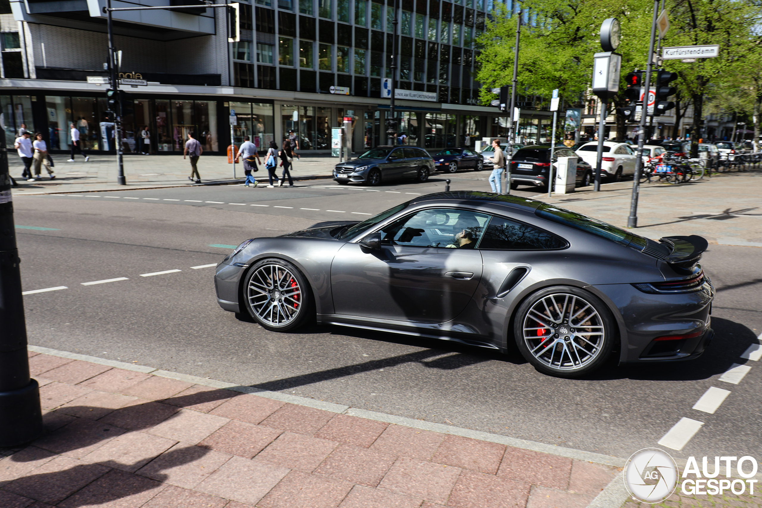 Porsche 992 Turbo