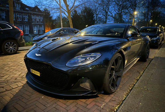 Aston Martin DBS Superleggera