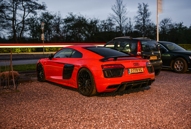 Audi R8 V10 Plus 2015