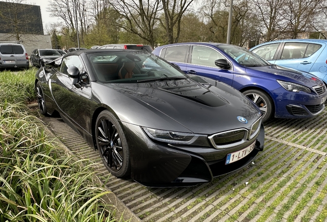 BMW i8 Roadster