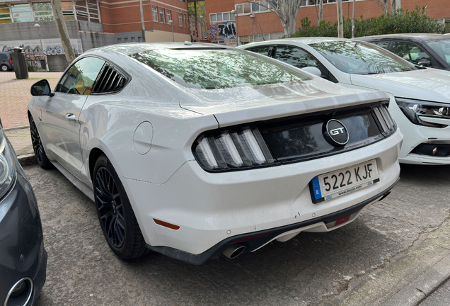 Ford Mustang GT 2015