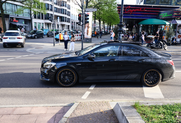 Mercedes-AMG CLA 45 C117 Yellow Night Edition