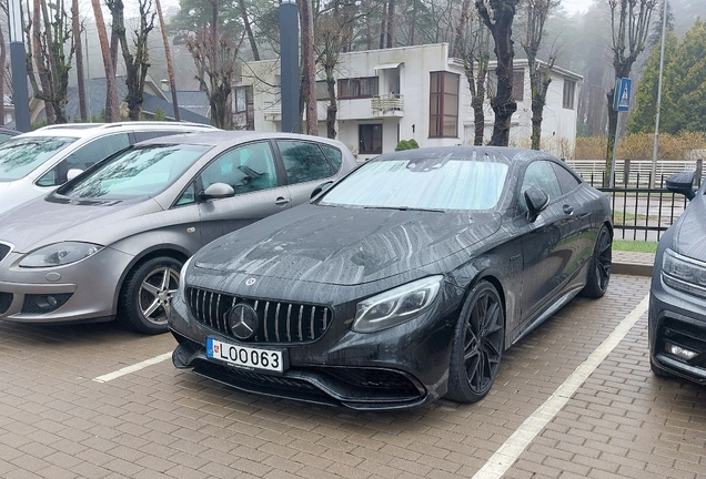 Mercedes-AMG S 63 Coupé C217