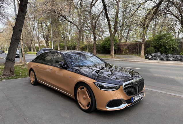 Mercedes-Maybach S 680 X223 Virgil Abloh Edition