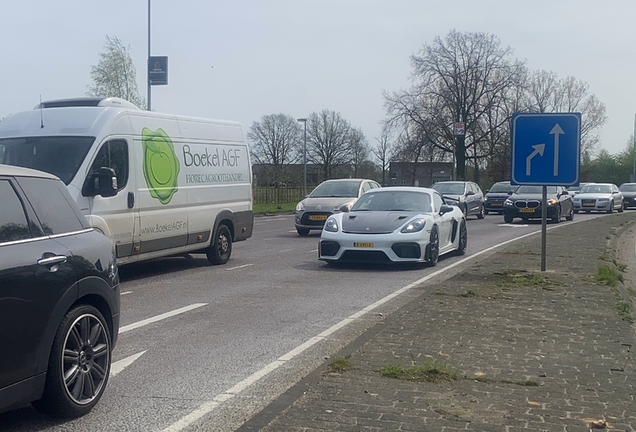 Porsche 718 Cayman GT4 RS