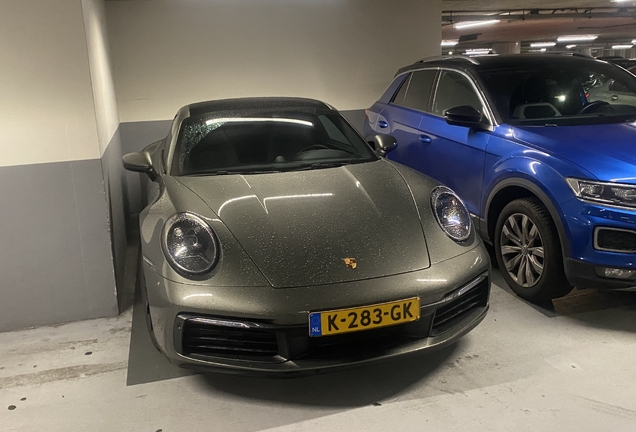 Porsche 992 Carrera 4S