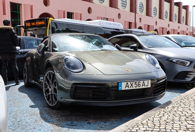 Porsche 992 Carrera 4S Cabriolet