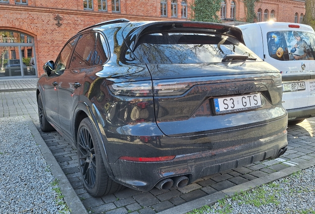 Porsche 9YA Cayenne GTS