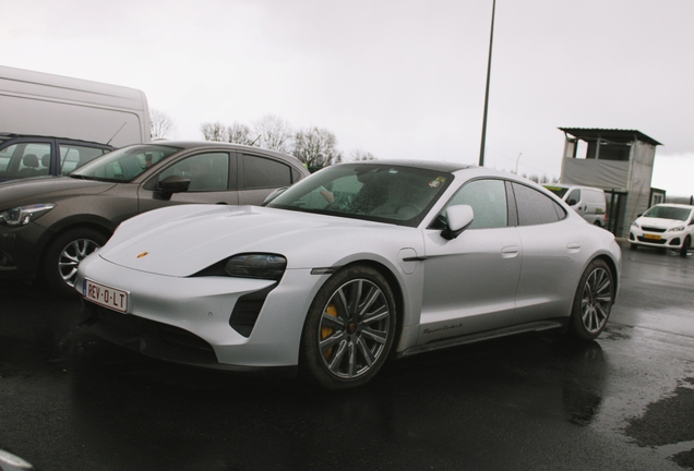 Porsche Taycan Turbo S