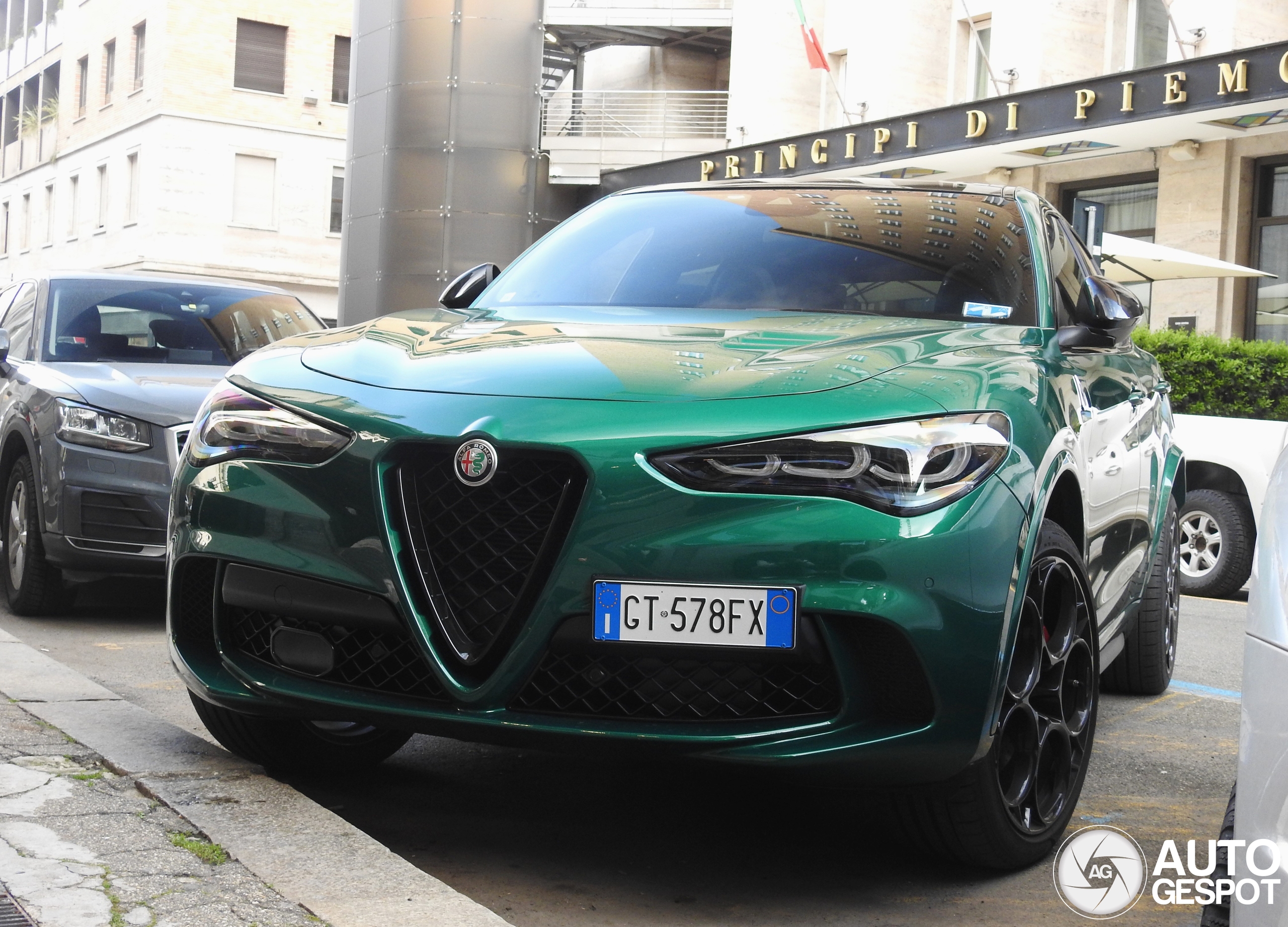 Alfa Romeo Stelvio Quadrifoglio 2023