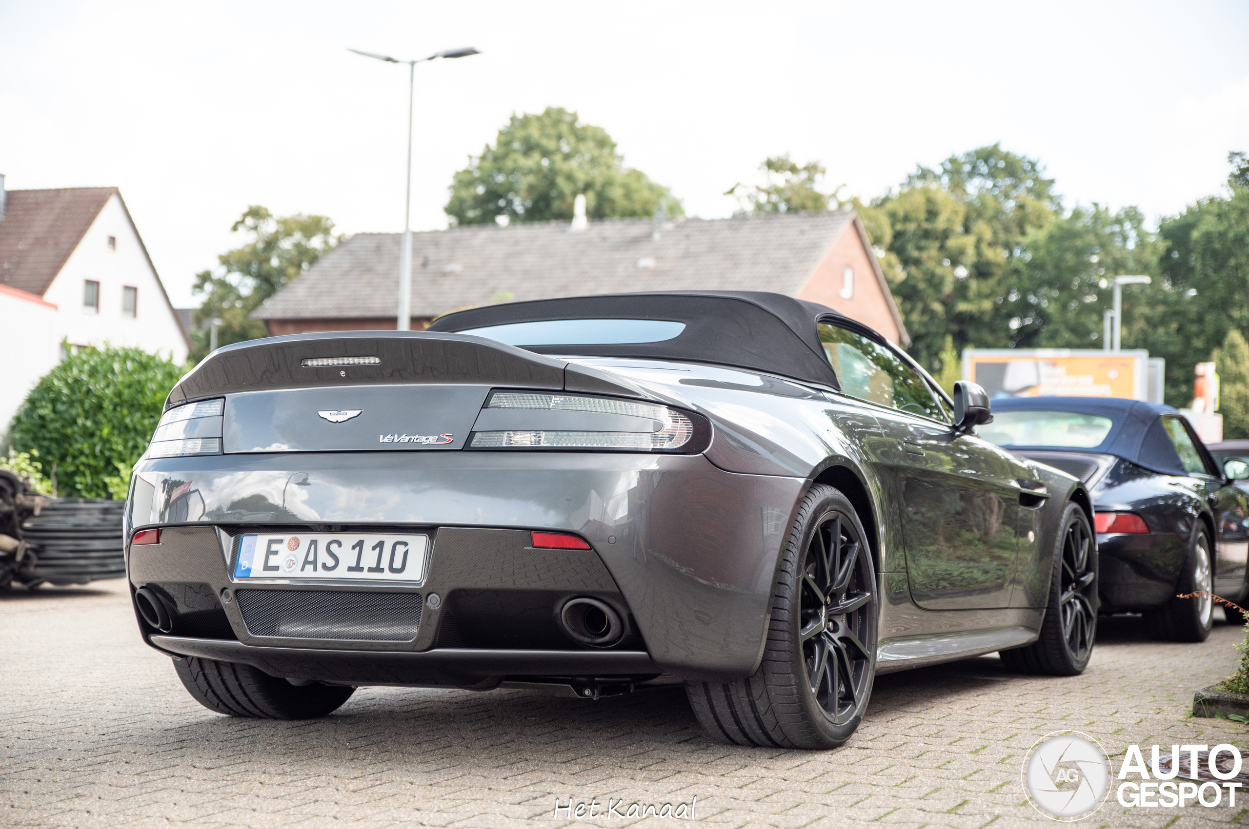 Aston Martin V12 Vantage S Roadster