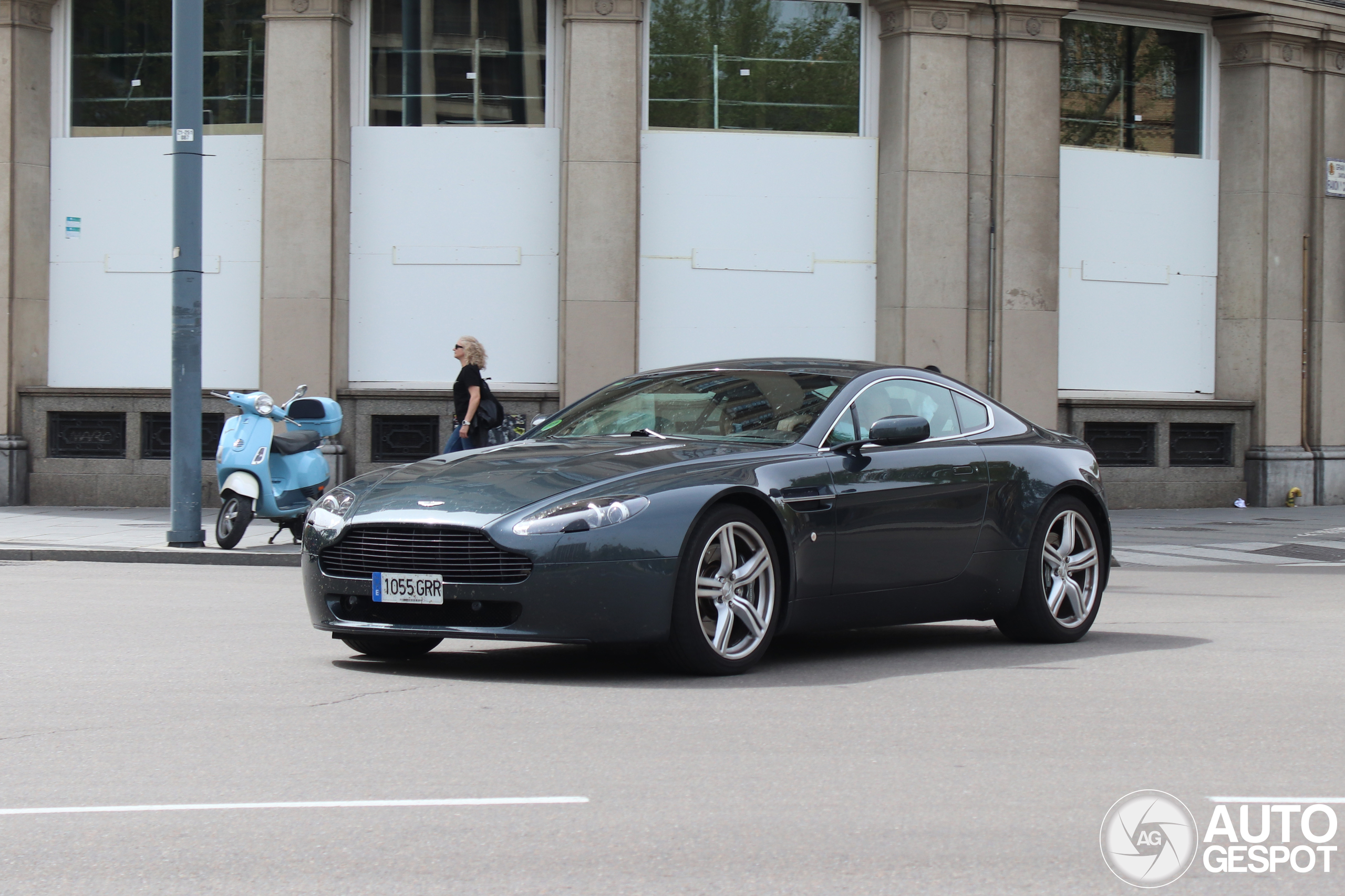 Aston Martin V8 Vantage