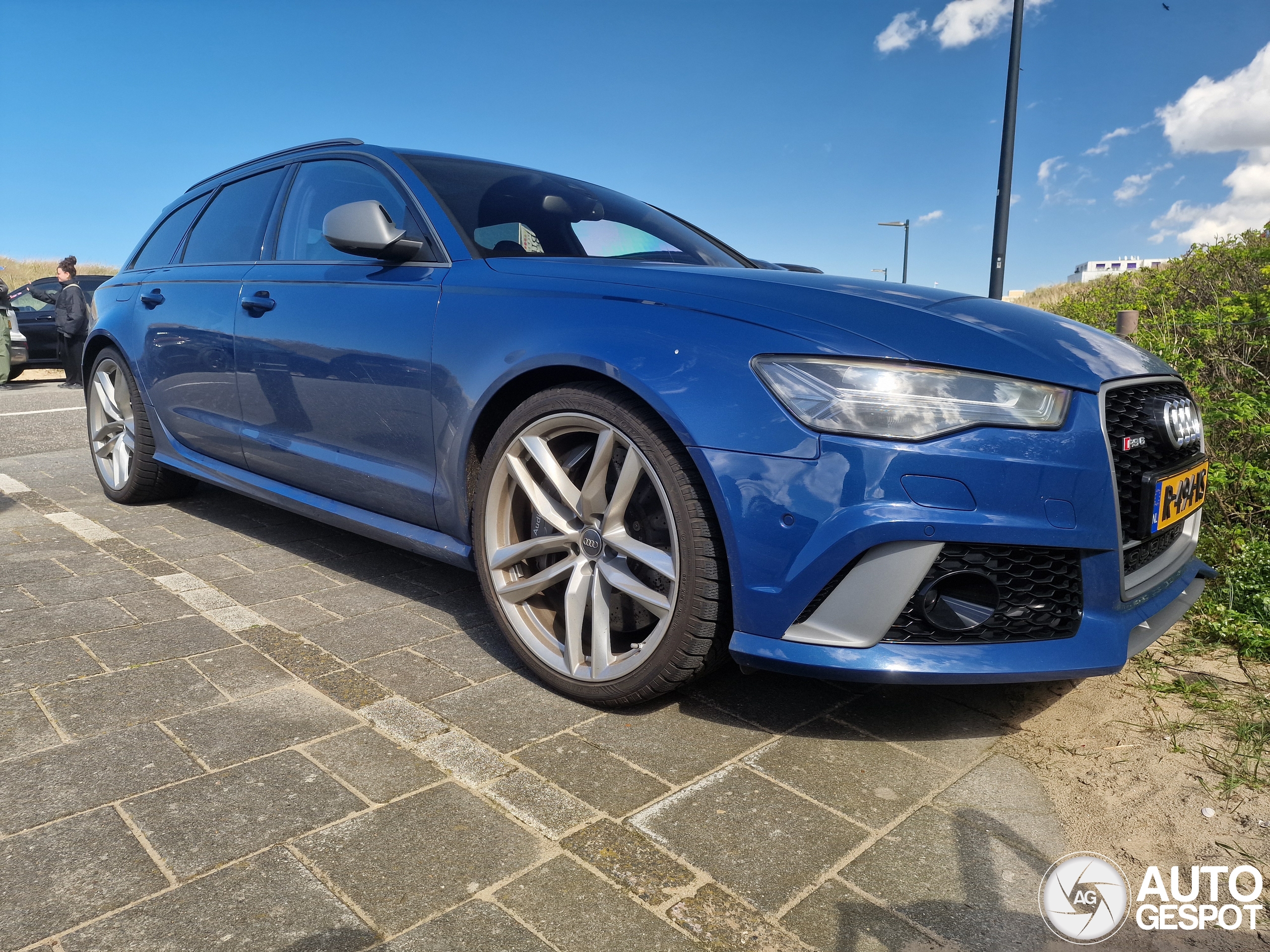 Audi RS6 Avant C7 2015