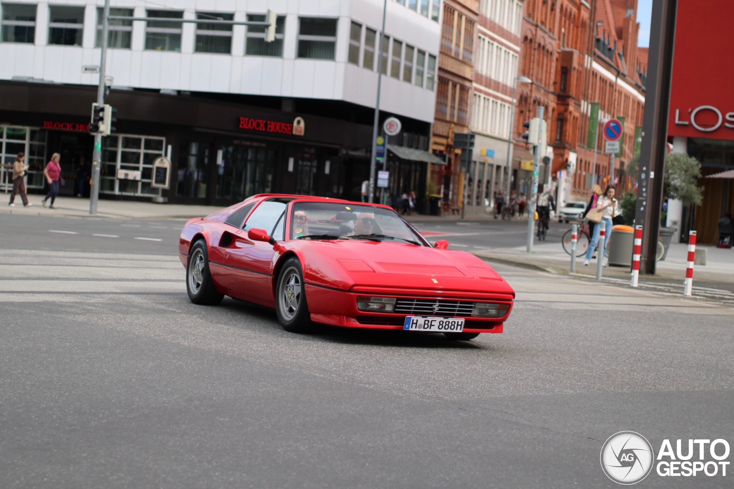 Ferrari 328 GTS