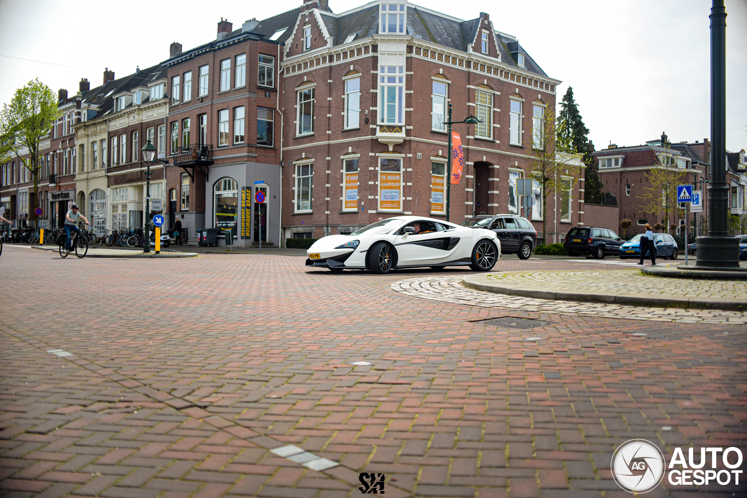 McLaren 570S