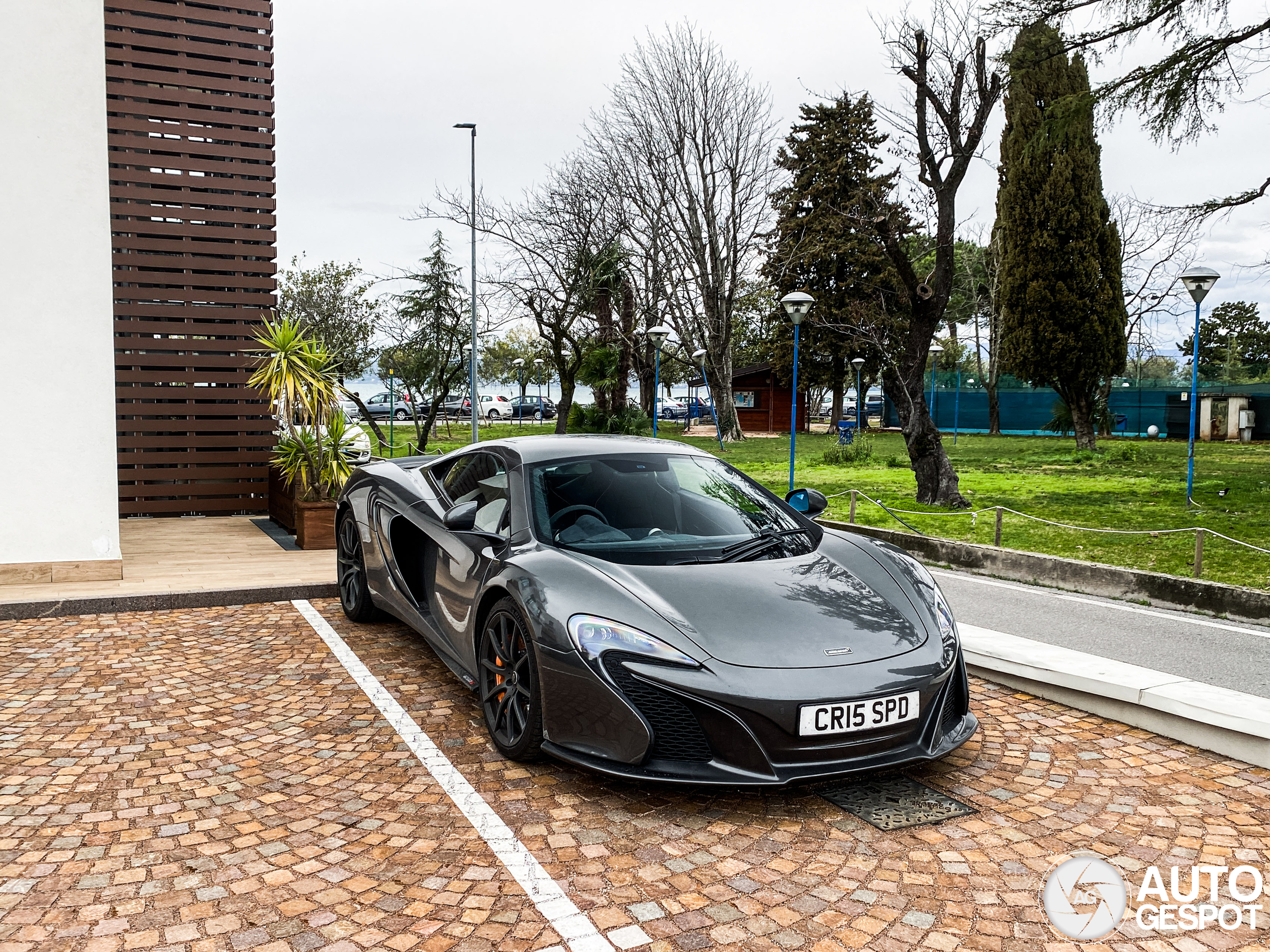 McLaren 650S