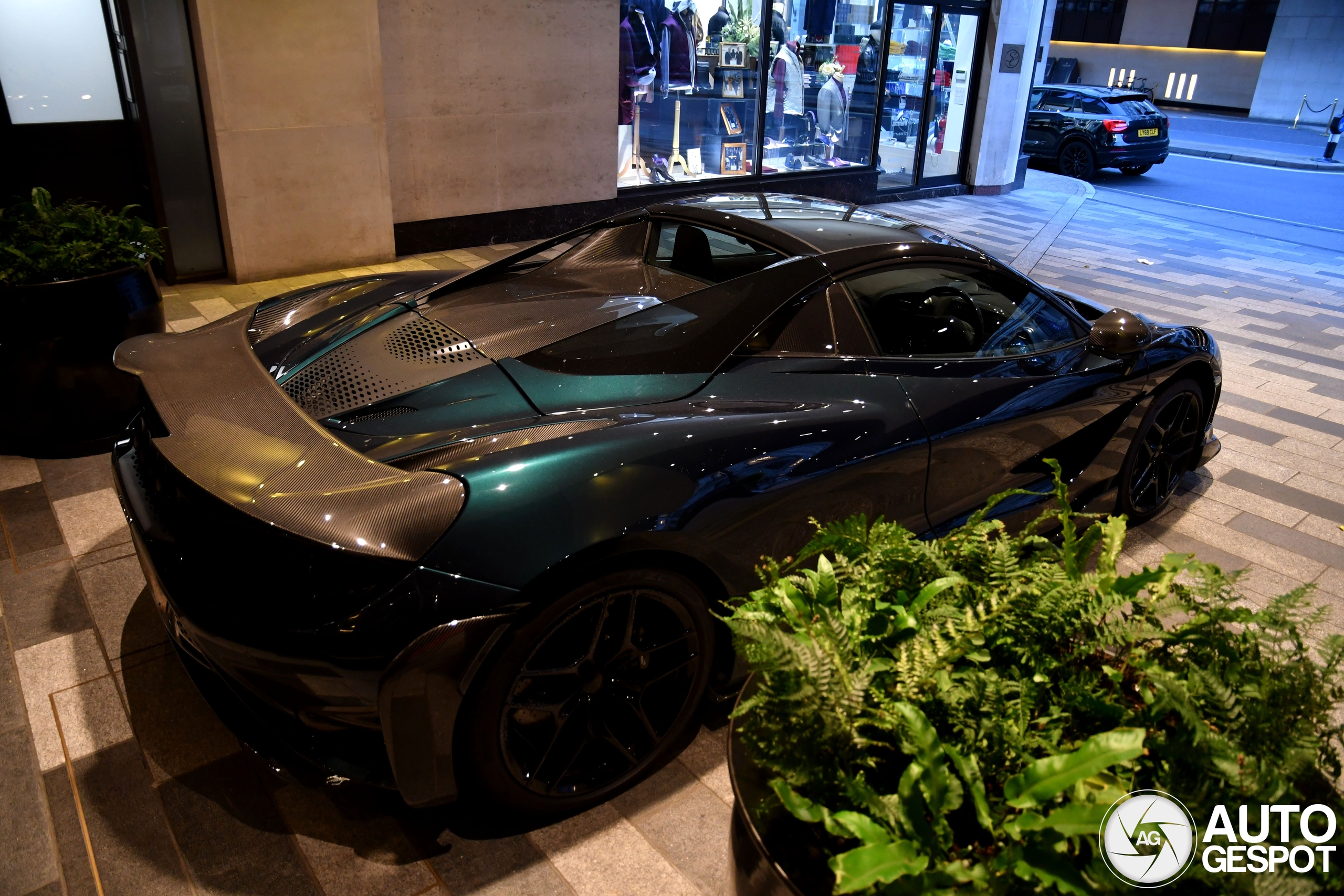 McLaren 765LT Spider