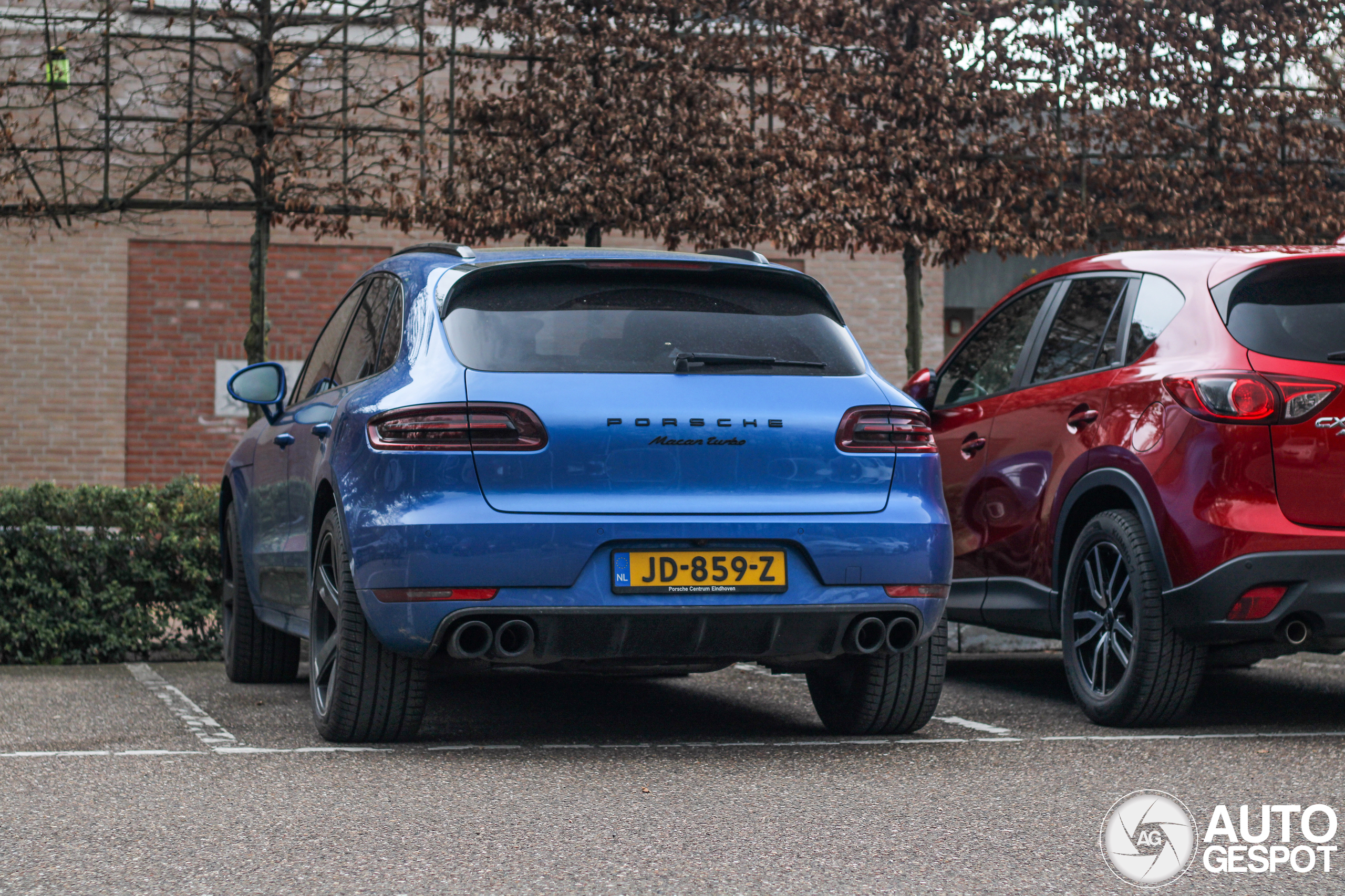 Porsche 95B Macan Turbo