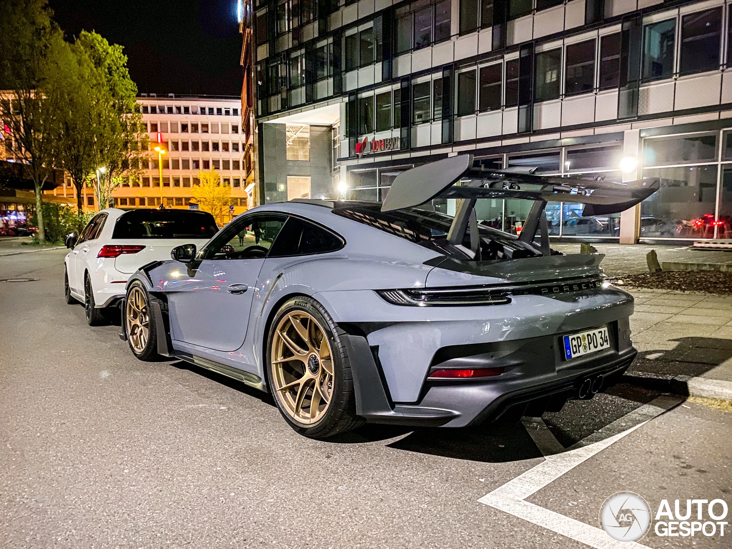 Porsche 992 GT3 RS Weissach Package