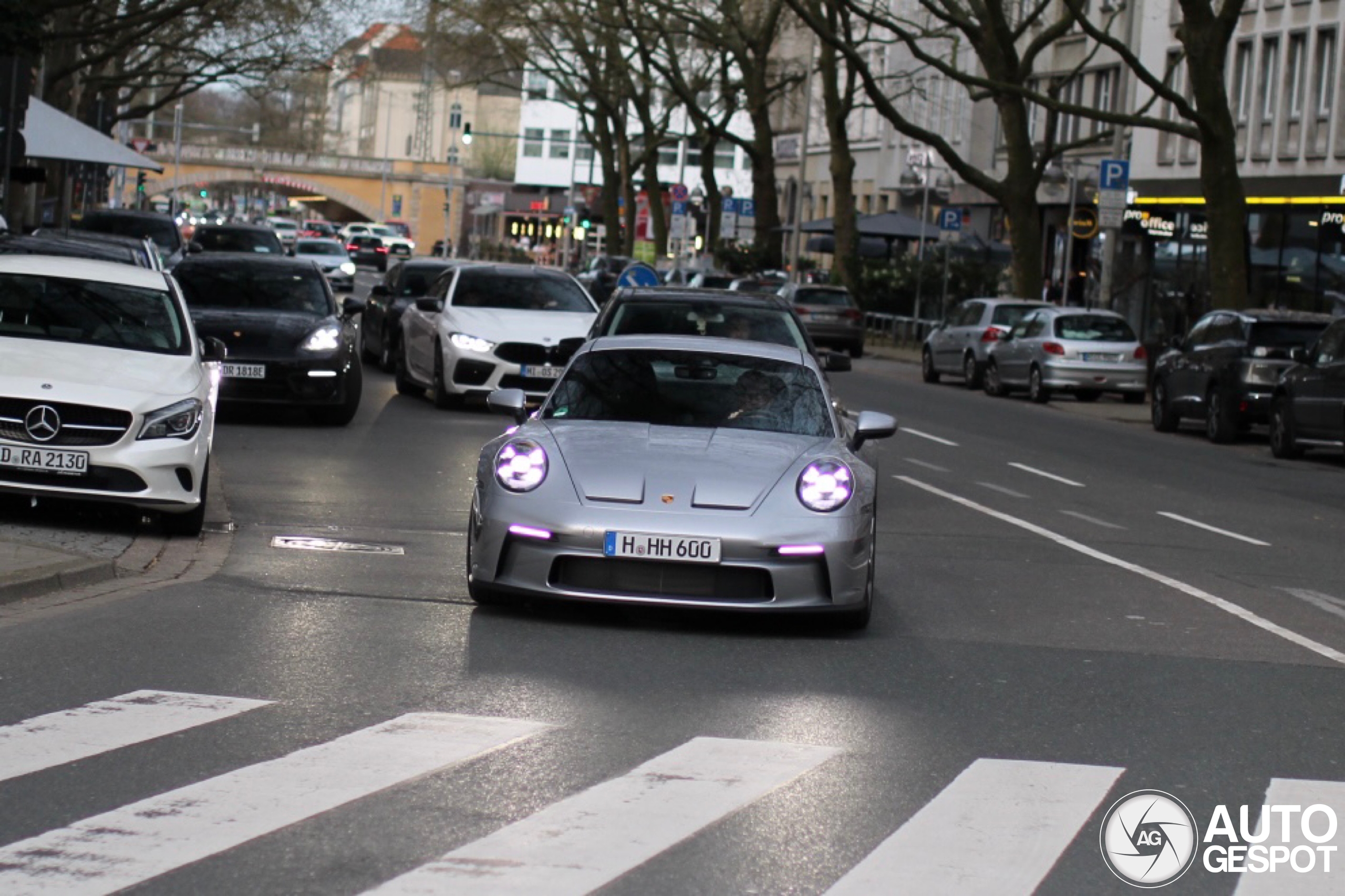 Porsche 992 GT3 Touring