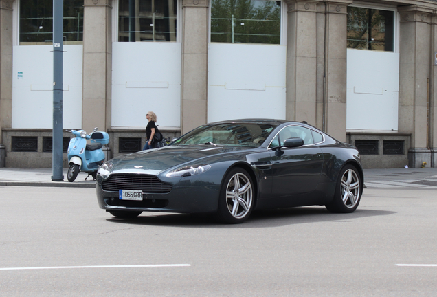 Aston Martin V8 Vantage