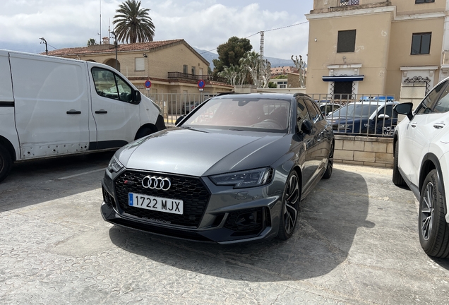 Audi RS4 Avant B9