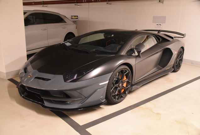 Lamborghini Aventador LP770-4 SVJ