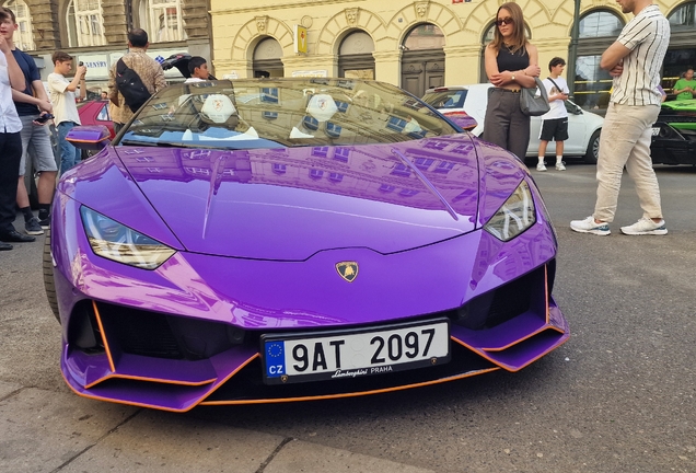 Lamborghini Huracán LP640-4 EVO Spyder