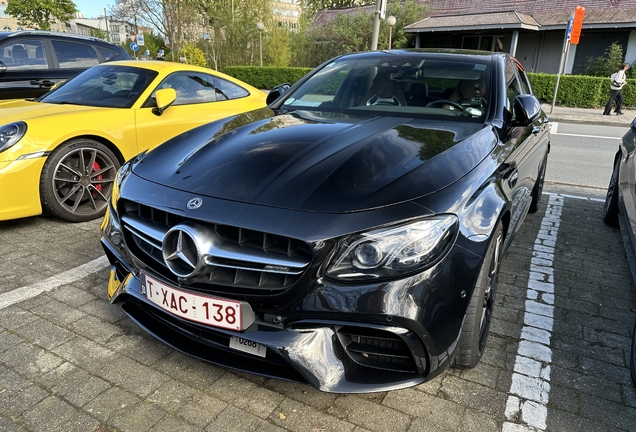 Mercedes-AMG E 63 S W213