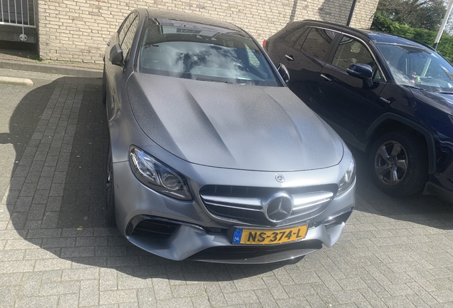 Mercedes-AMG E 63 S W213