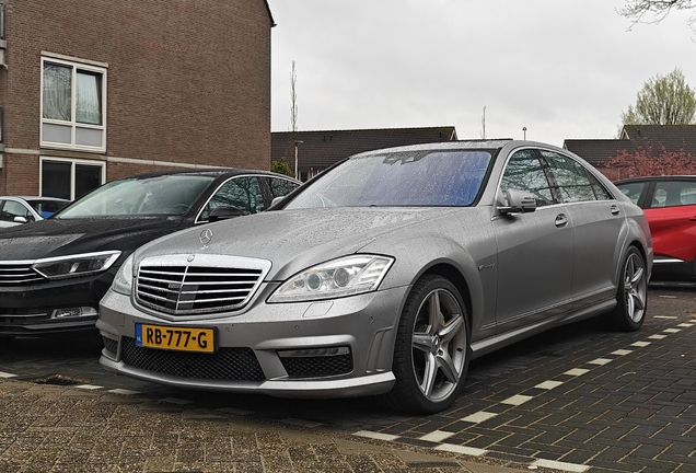 Mercedes-Benz S 63 AMG W221 2010