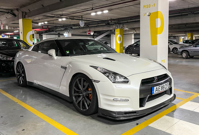 Nissan GT-R 2011