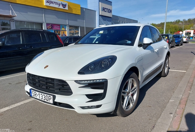 Porsche 95B Macan GTS