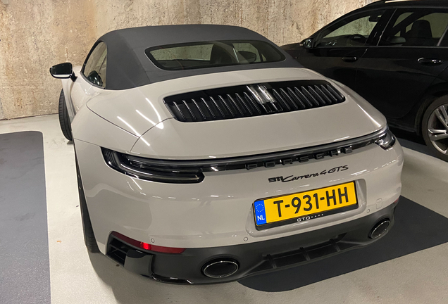 Porsche 992 Carrera 4 GTS Cabriolet