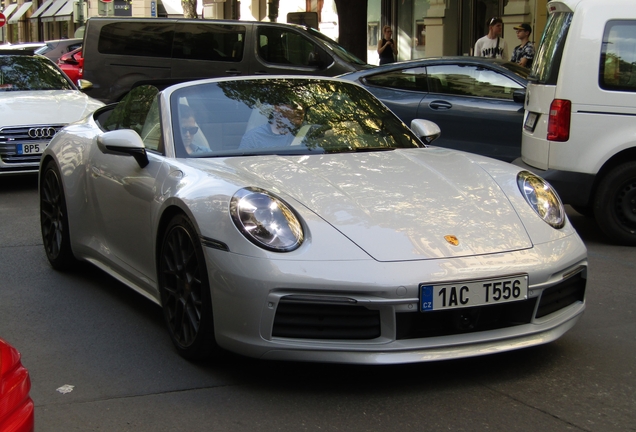 Porsche 992 Carrera 4S Cabriolet