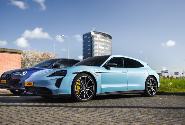 Porsche Taycan Turbo S Sport Turismo