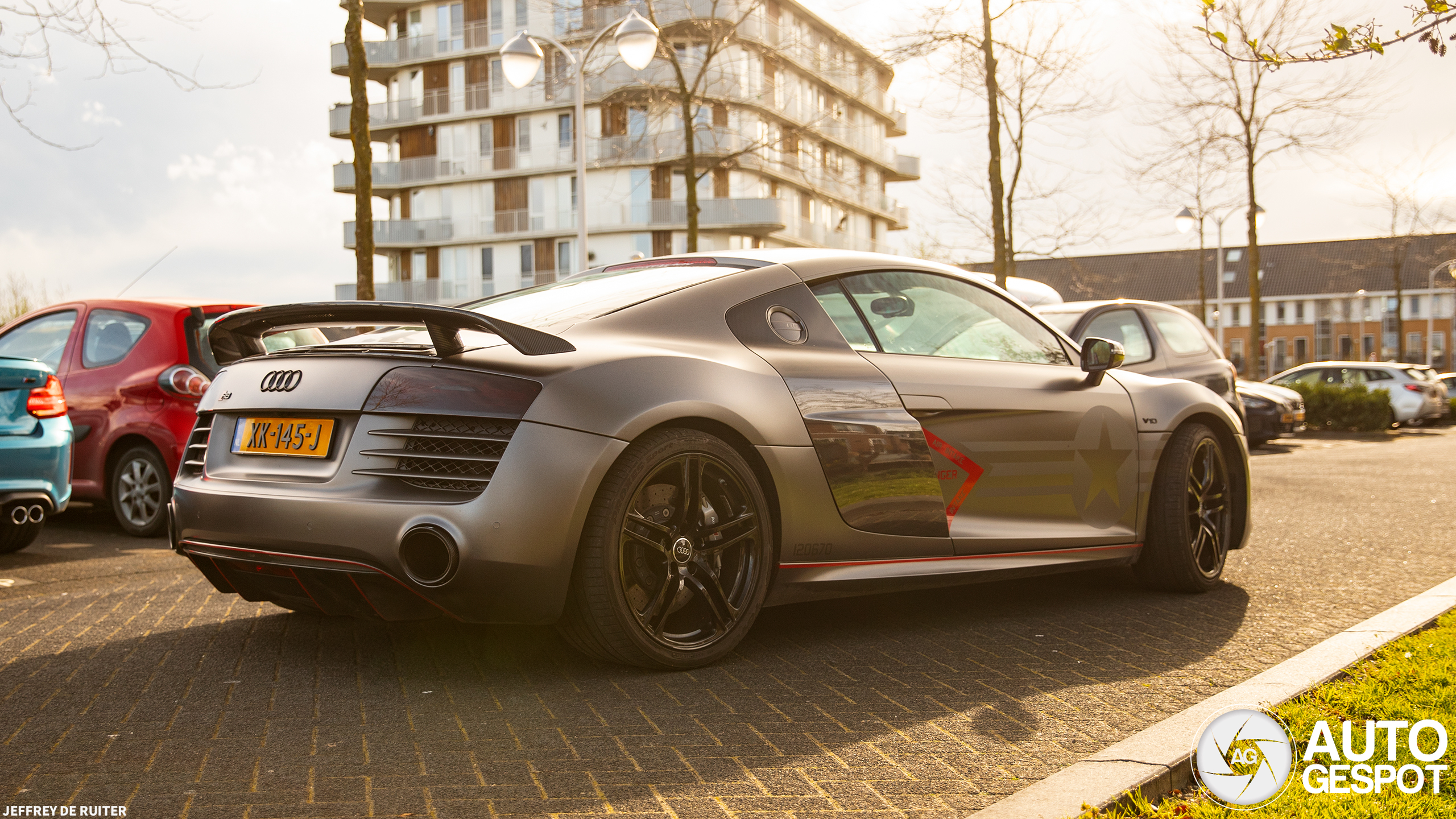 Audi R8 V10 Plus 2013