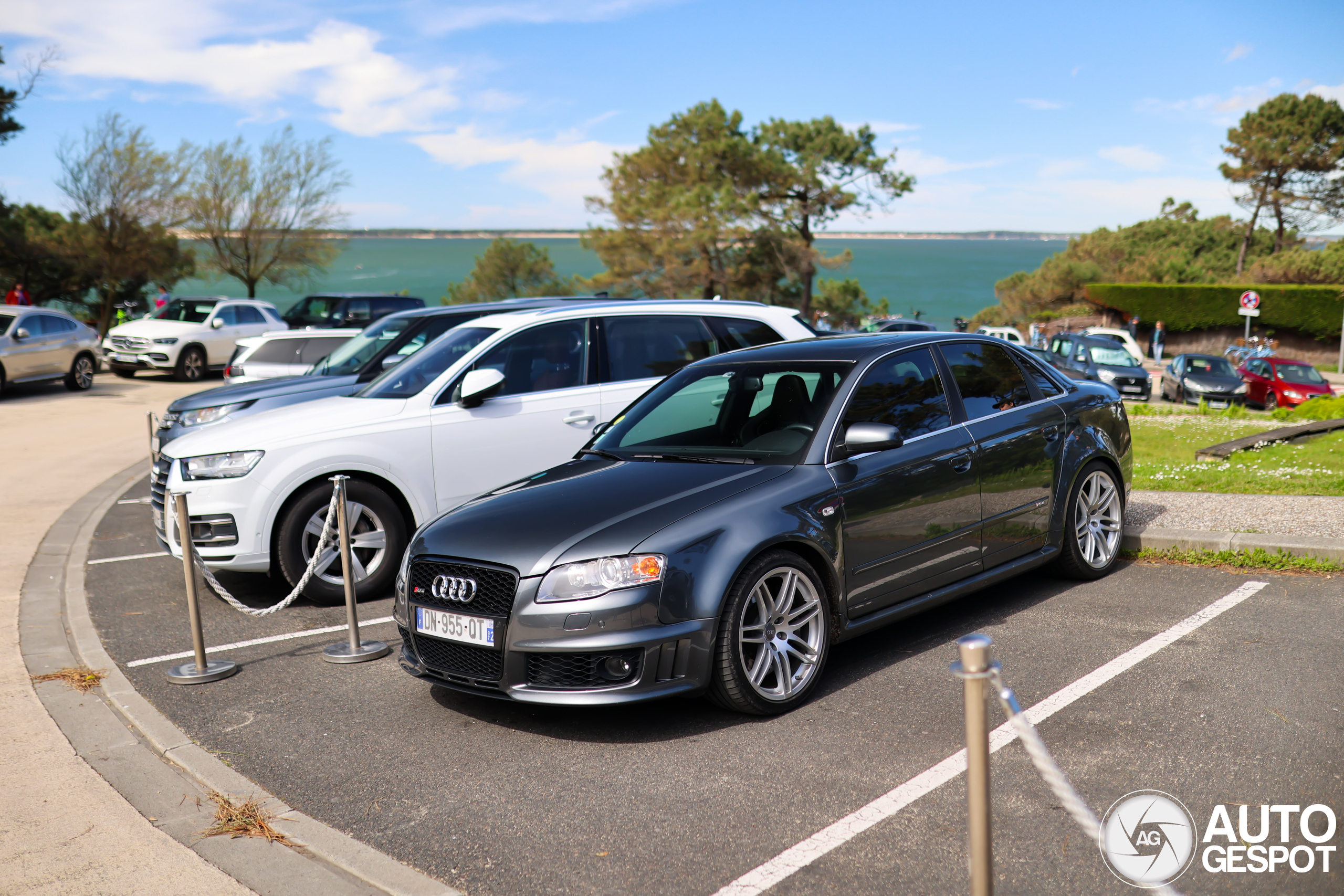 Audi RS4 Sedan