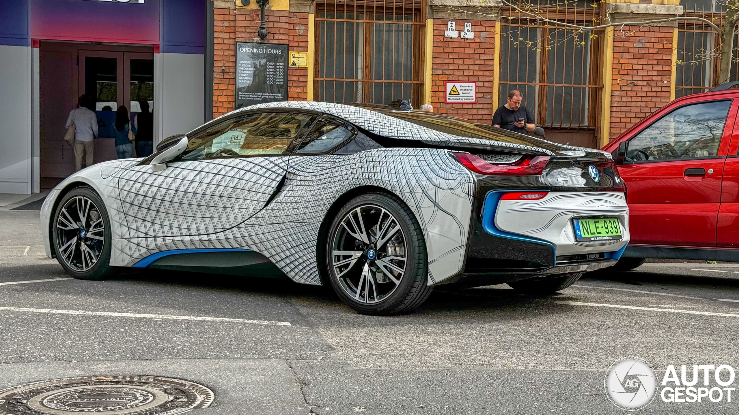 BMW i8