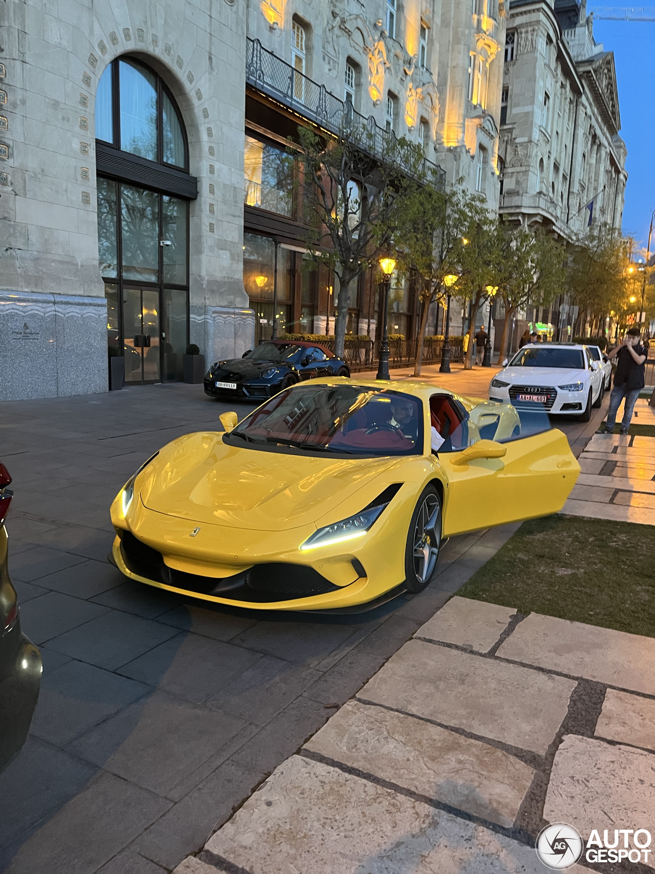 Ferrari F8 Spider