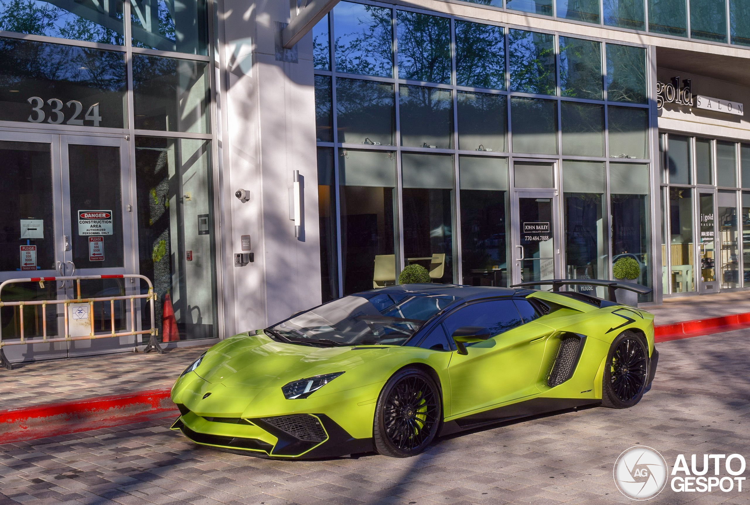 Lamborghini Aventador LP750-4 SuperVeloce Roadster