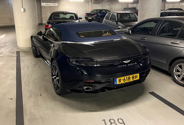 Aston Martin DB11 V8 Volante