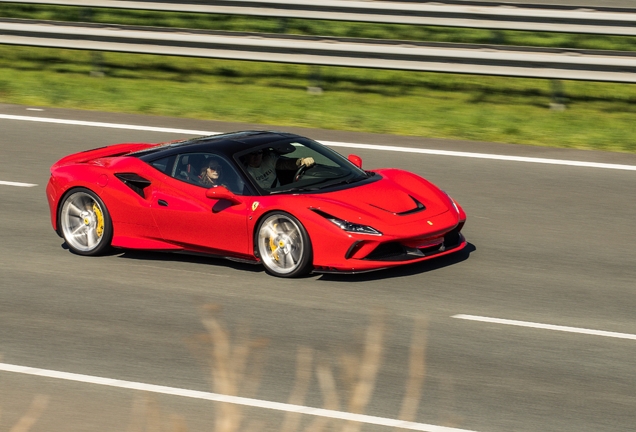 Ferrari F8 Tributo