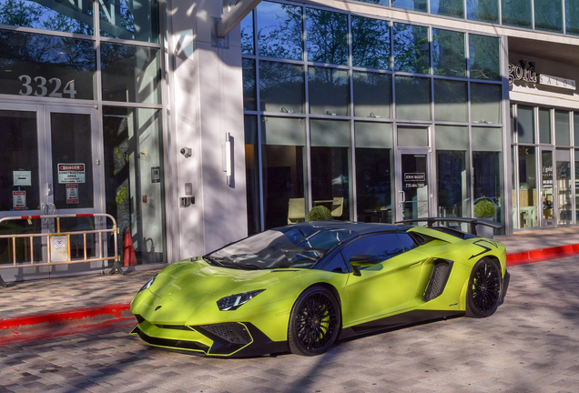 Lamborghini Aventador LP750-4 SuperVeloce Roadster