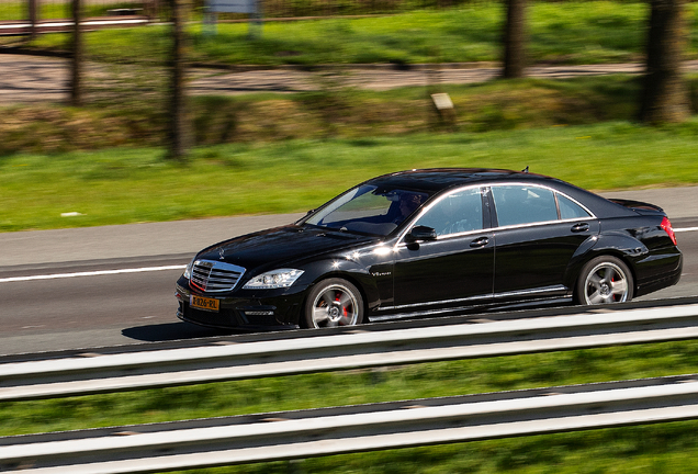 Mercedes-Benz S 63 AMG W221 2011