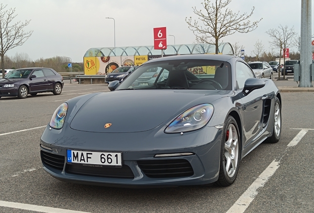 Porsche 718 Cayman S