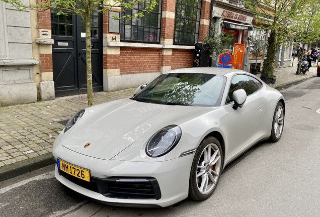 Porsche 992 Carrera 4S