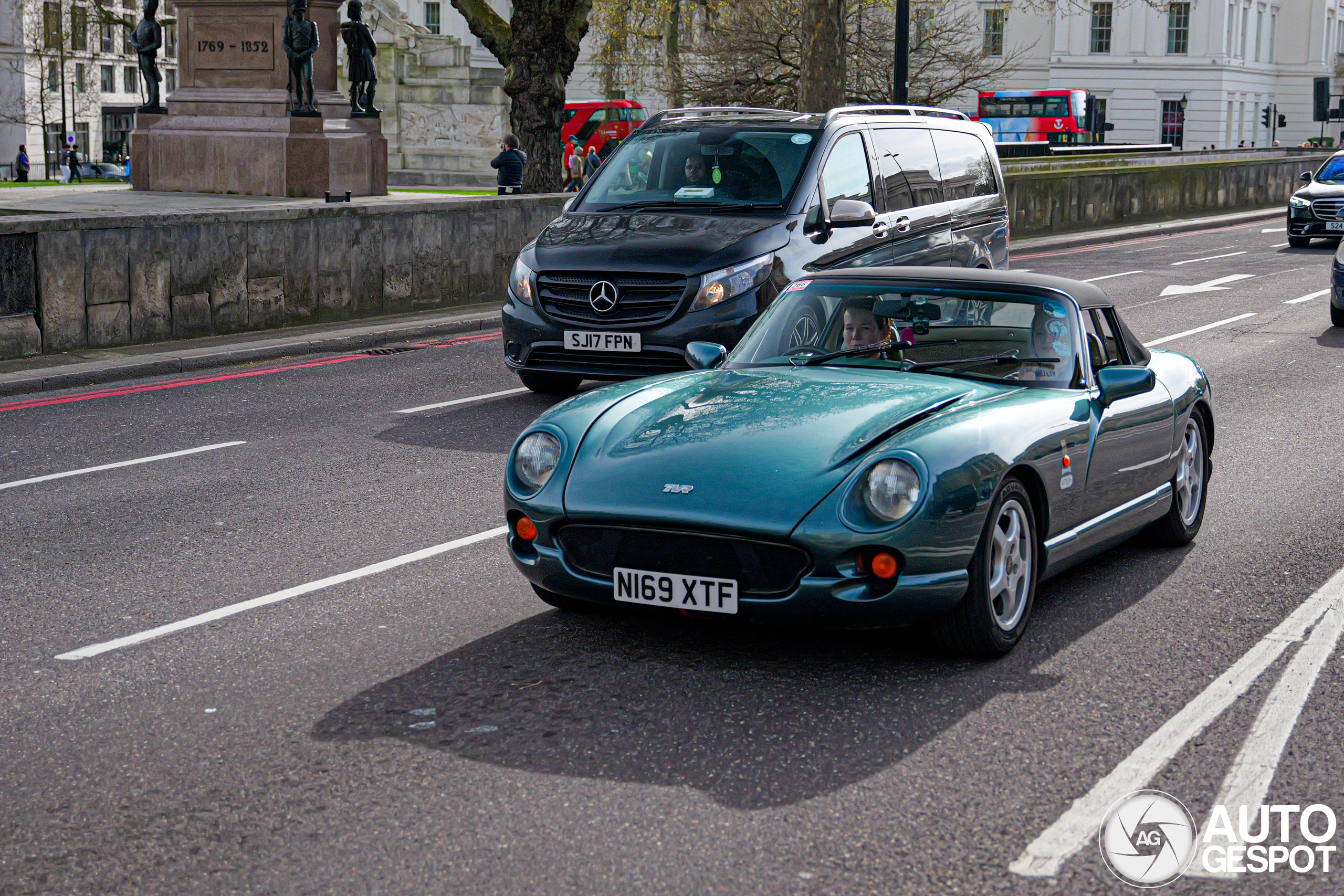 TVR Chimaera 400