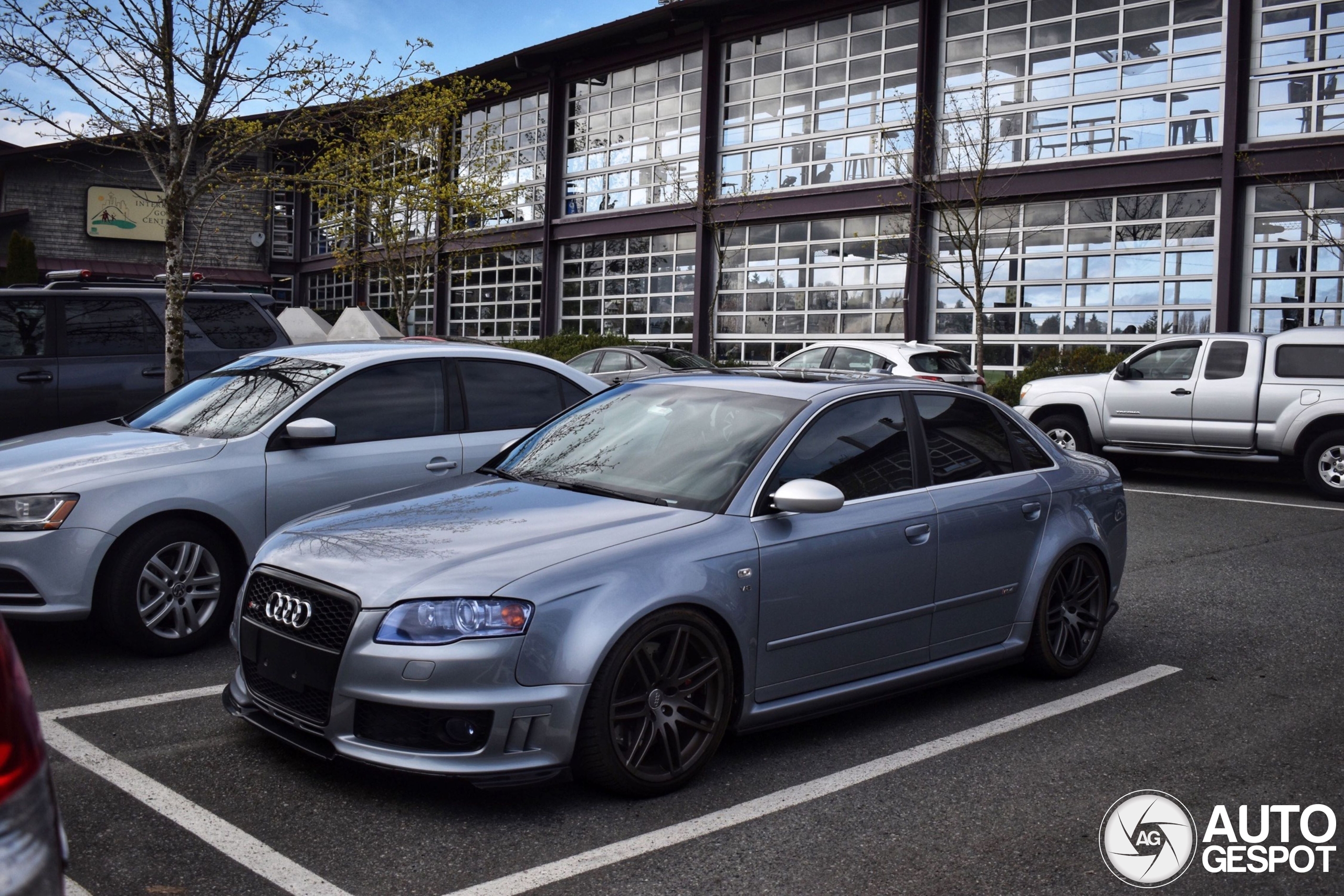 Audi RS4 Sedan